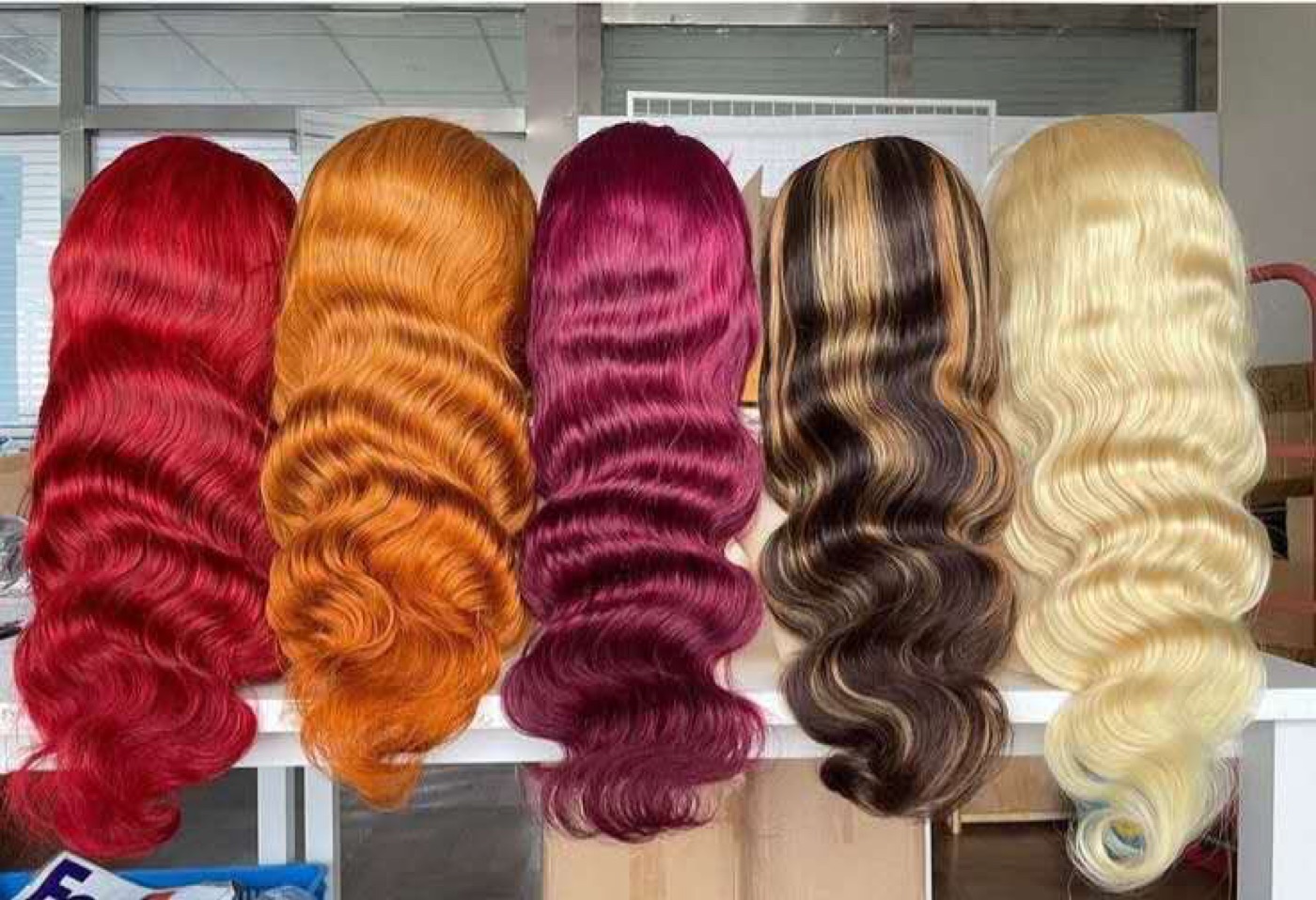 Body Wave Hair Wig — Colored Highlight